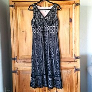 Lined lace midi dress